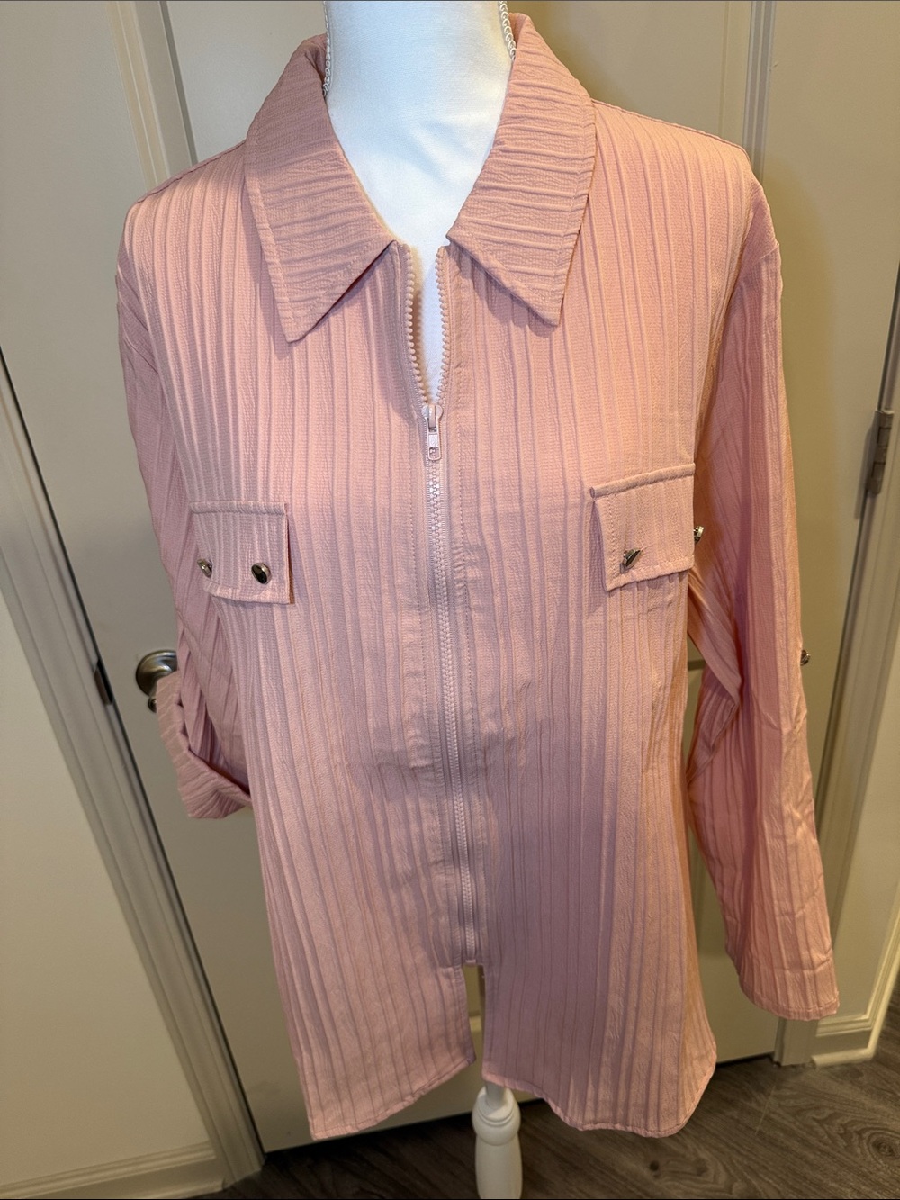 Casual Men's Light Pink Ribbed Zip-Front Button Down Shirt